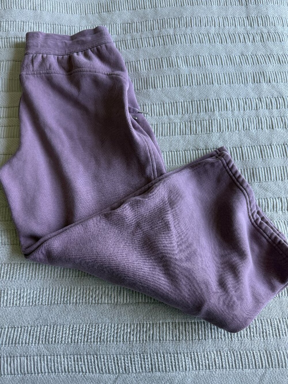Lululemon Mid Rise Scuba Wide Leg Pants Size M Purple